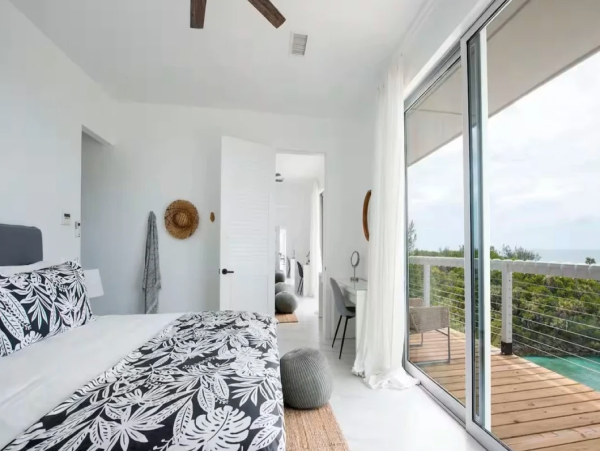 Luxurious Beachfront Estate in Eleuthera